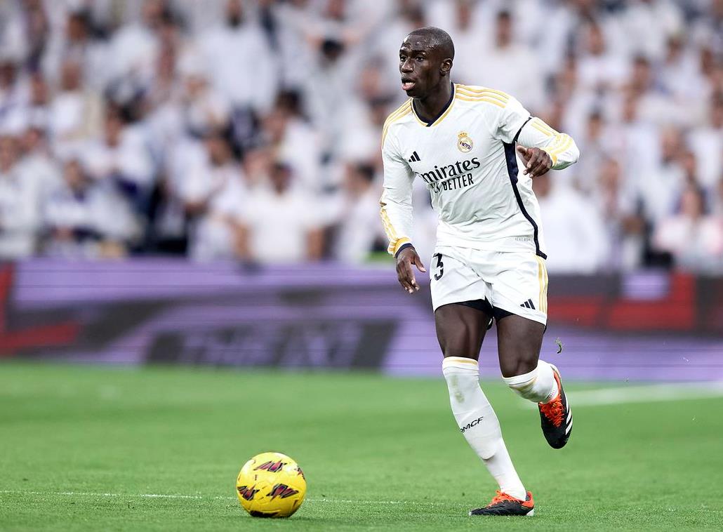 Ferland Mendy Hengkang jika Real Madrid Rekrut Alphonso Davies