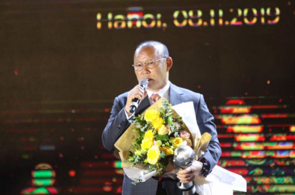 AFF Awards 2019: Thailand Mendominasi, PSSI Jadi Federasi Terbaik, sementara Riko Simanjuntak Masuk Best XI