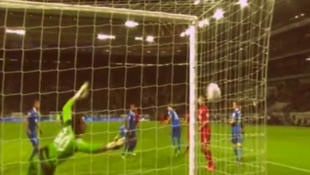 Gol Hantu dan 4 Kejadian Teraneh pada Pertandingan Sepak Bola