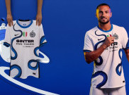 Inter Milan Rilis Jersey Tandang 2021-2022: Ada Ularnya