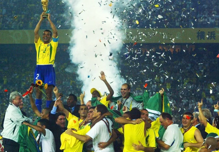 Kilas Balik Piala Dunia 2002: Kejutan Korea Selatan dan Kejayaan Brasil di Asia