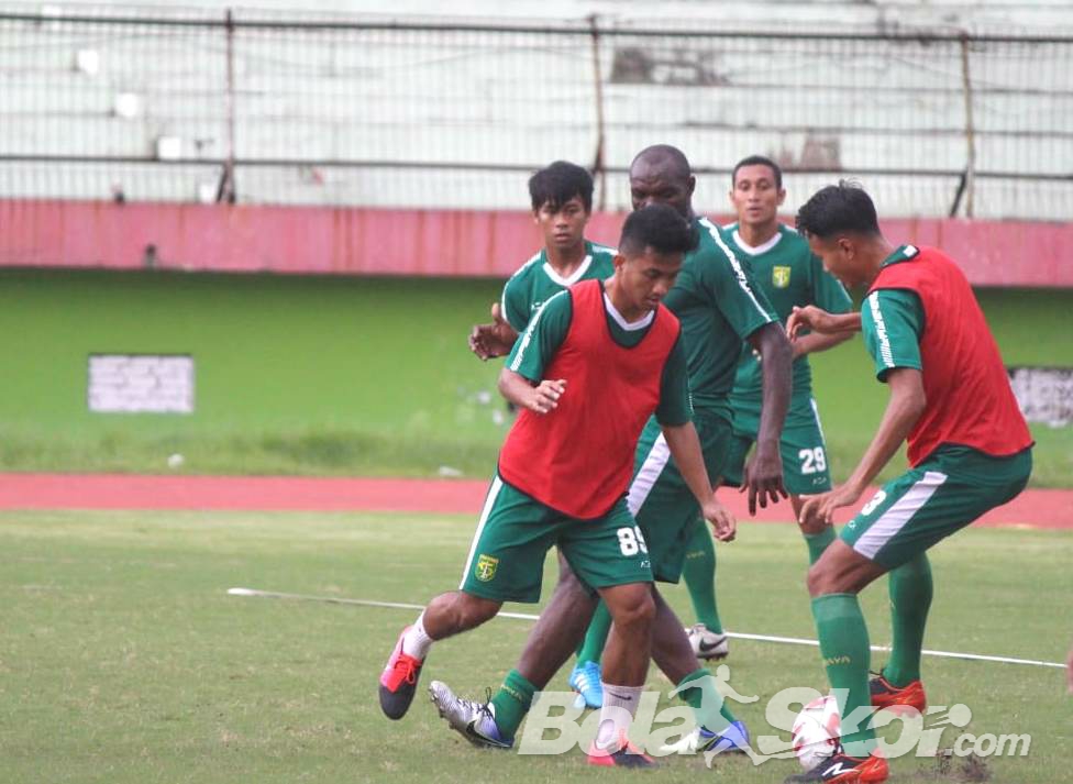 Pelatih dan Manajemen Persebaya Sepakat soal Skuat Musim 2021