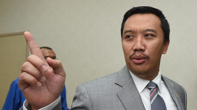 Imam Nahrawi : Persebaya Kembali ke Lapangan Hijau