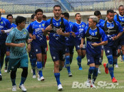 Robert Rene Alberts Sebut Skuat Persib Hampir Lengkap