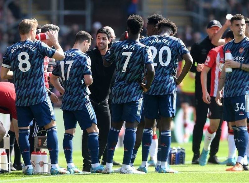 Legenda Angkat Bicara, Thierry Henry Beri Peringatan kepada Arsenal