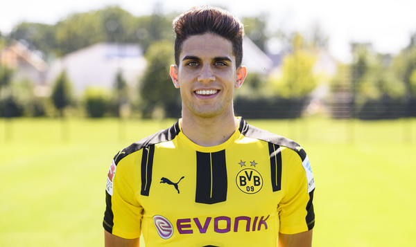 Nyaman Bersama Dortmund, Bartra Tidak Menyesal Pergi Dari Barcelona
