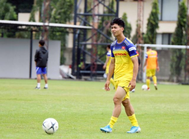 Striker Klub Belgia Komentari Bek Naturalisasi Timnas Indonesia dan Tegaskan Vietnam Tak Gentar