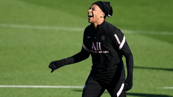 Kylian Mbappe Beri Sinyal Bertahan di PSG