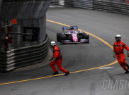 Sergio Perez Nyaris Menabrak Dua Marshal di F1 GP Monako