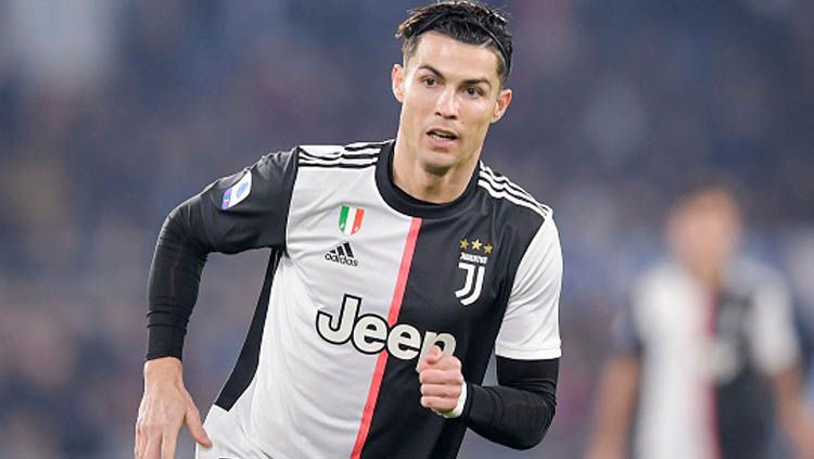 Bagi Douglas Costa, Cristiano Ronaldo Bukan Pemain Terbaik Juventus
