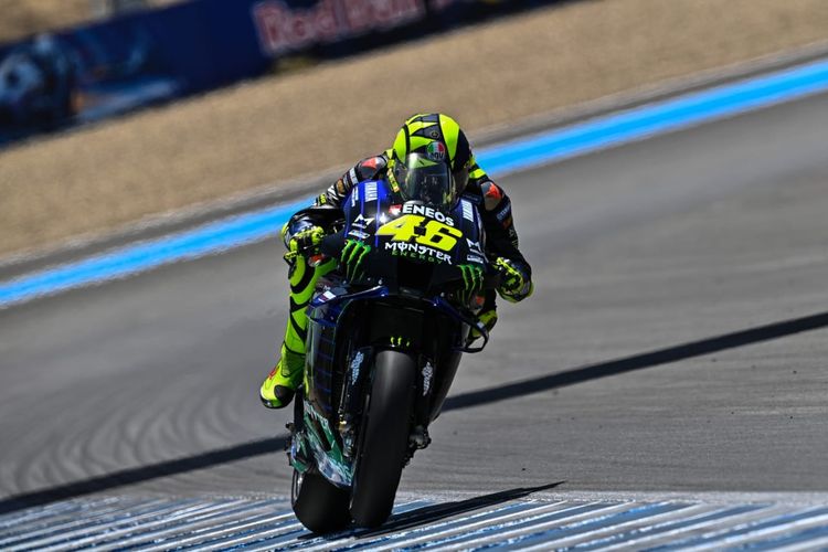 Valentino Rossi Boleh Saja Menua, tetapi Selera Humornya Tidak