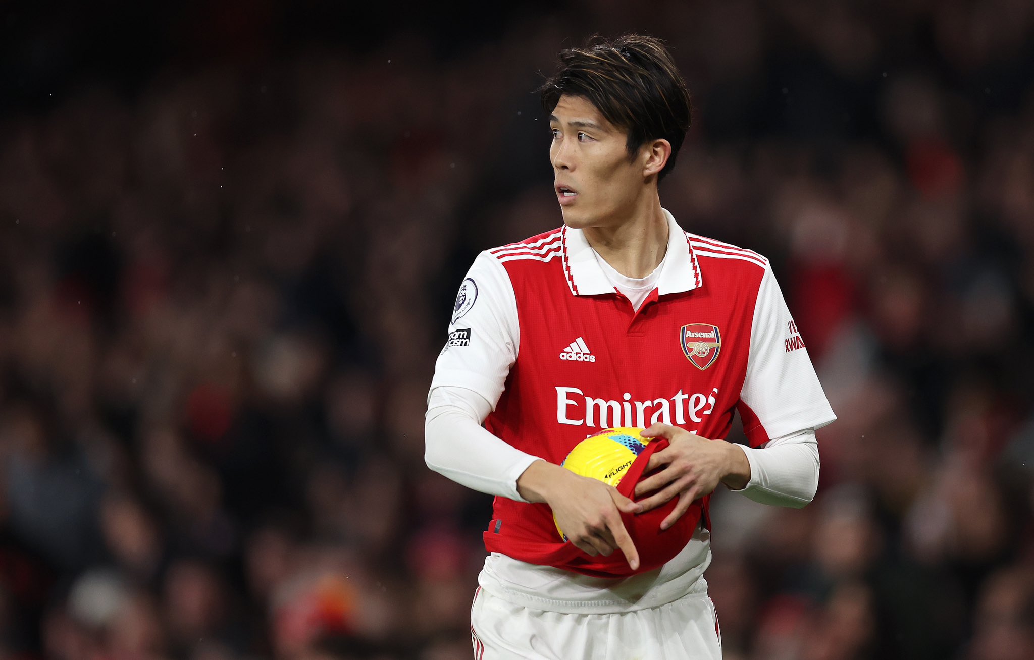 Arsenal Kehilangan Takehiro Tomiyasu hingga Akhir Musim