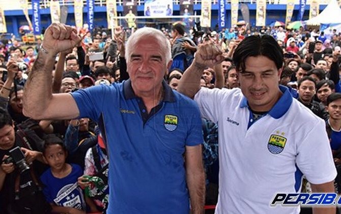 Usai TC, Pelatih Persib Ingin Berwisata ke Candi Borubudur