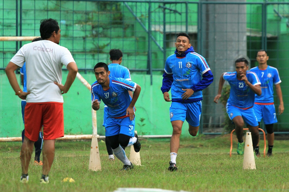 Alasan Tim Kepelatihan Arema FC Sisipkan Materi Main Basket di Latihan Terakhir Jelang Libur Lebaran