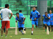 Alasan Tim Kepelatihan Arema FC Sisipkan Materi Main Basket di Latihan Terakhir Jelang Libur Lebaran