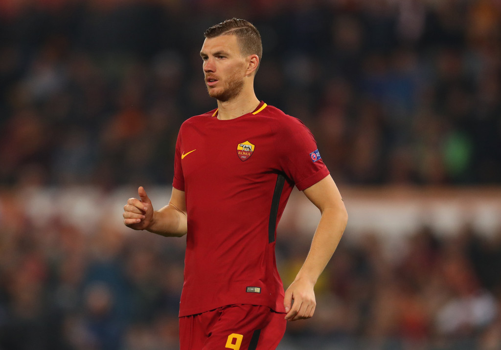 Real Madrid Pantau Edin Dzeko
