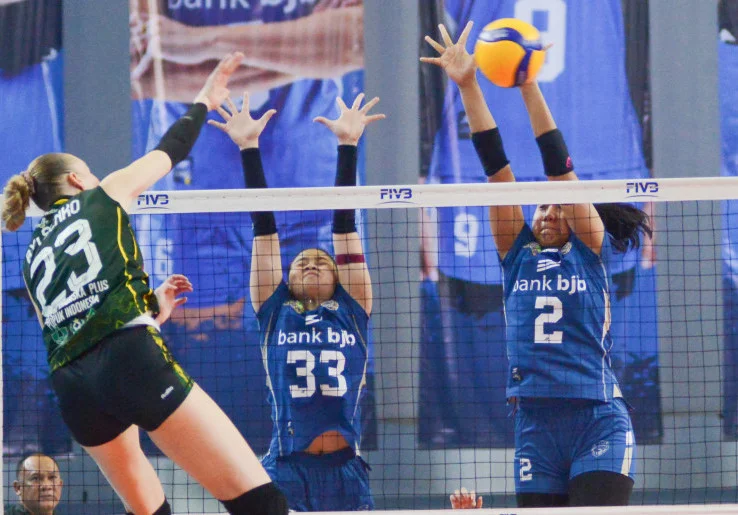 Tumbang dari Gresik Phonska, Bandung bjb Tandamata Telat Panas