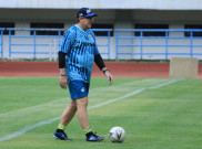 Persib Bandung Ditarget Juara, Robert Rene Alberts: Tim Belum Siap