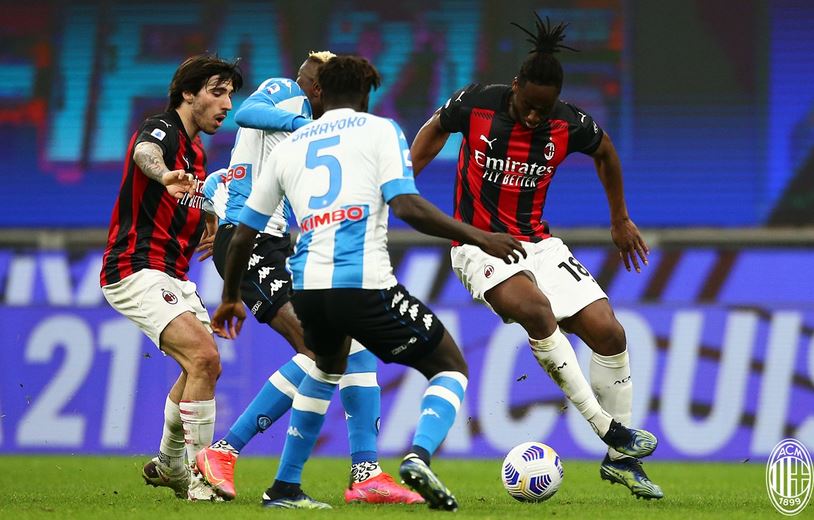 3 Momen Napoli Permalukan AC Milan di San Siro