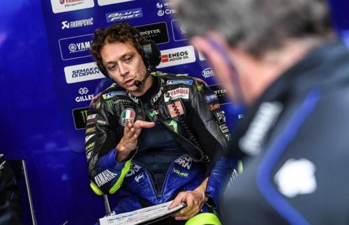 Valentino Rossi Tak Seharusnya Finis di Urutan 15