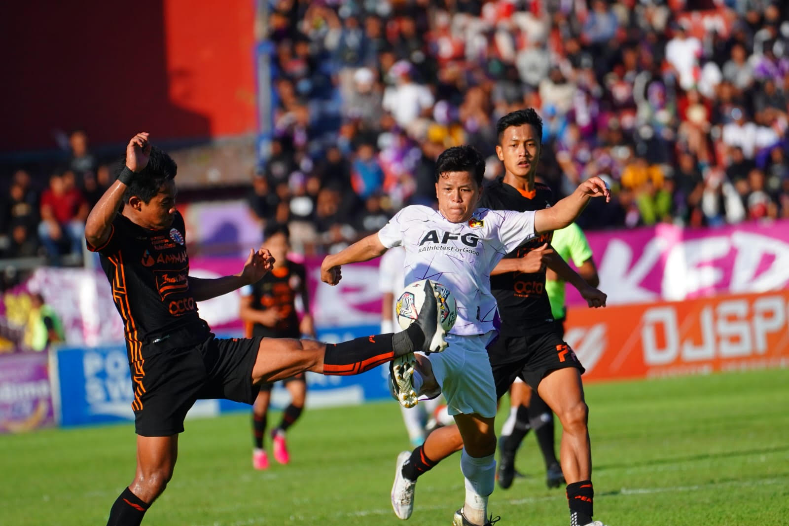 Hasil Liga 1 2022/2023: Persija Dikalahkan Persik, Borneo FC Hajar PSIS 6-1