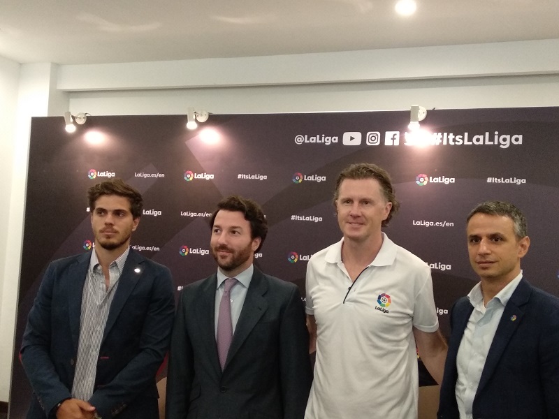 Sempat Bela Real Madrid, Steve McManaman Jagokan Barcelona Menangi LaLiga