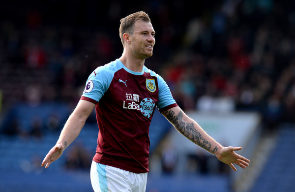 Ingin Juara Premier League, Fans Liverpool Diminta Pasang Foto Penyerang Burnley
