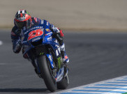 Maverick Vinales Minta Yamaha Buatkan Motor Khusus