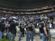 UEFA Beri Hukuman Dua Tahun Tanpa Penonton Untuk Lyon dan Besiktas