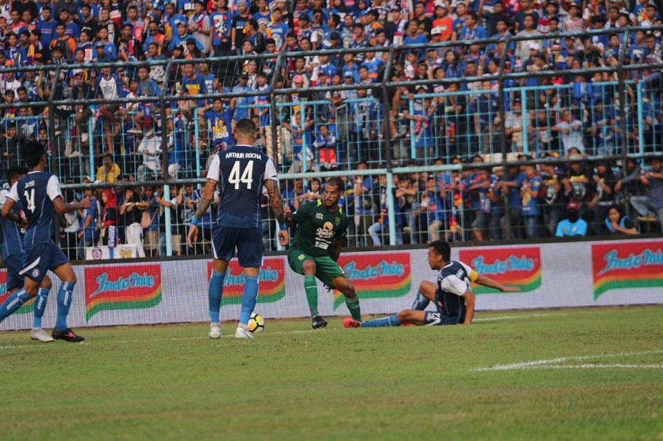 Meski Kalah, Djanur Sebut Permainan Terbuka Persebaya Berhasil