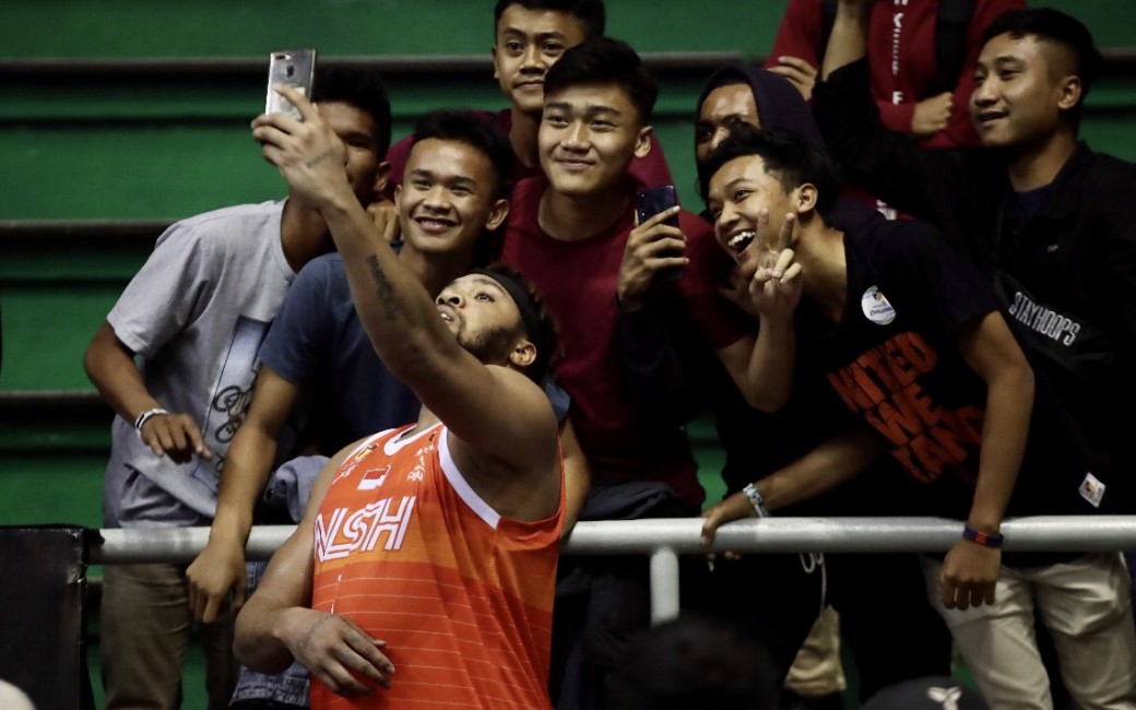 Optimus Prime Nikmati Dukungan dan Cinta dari Penggemar Basket Indonesia