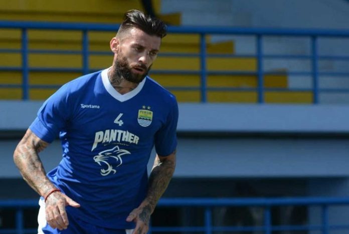 Bek Persib Bojan Malisic Bicara soal Sepak Bola Indonesia Versinya