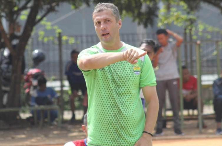 Miljan Radovic Optimistis Persib Lolos ke Semifinal Piala Indonesia