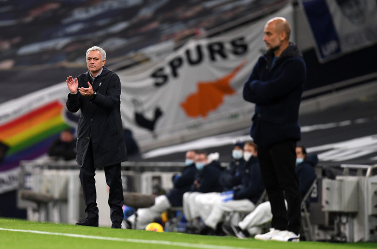 Jose Mourinho Akhiri Penantian 35 Tahun Tottenham Duduk di Singgasana