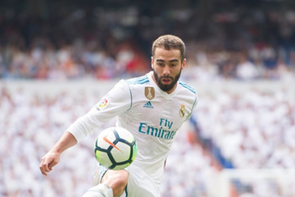 Carvajal Optimistis Madrid Masih Bisa Kejar Barcelona