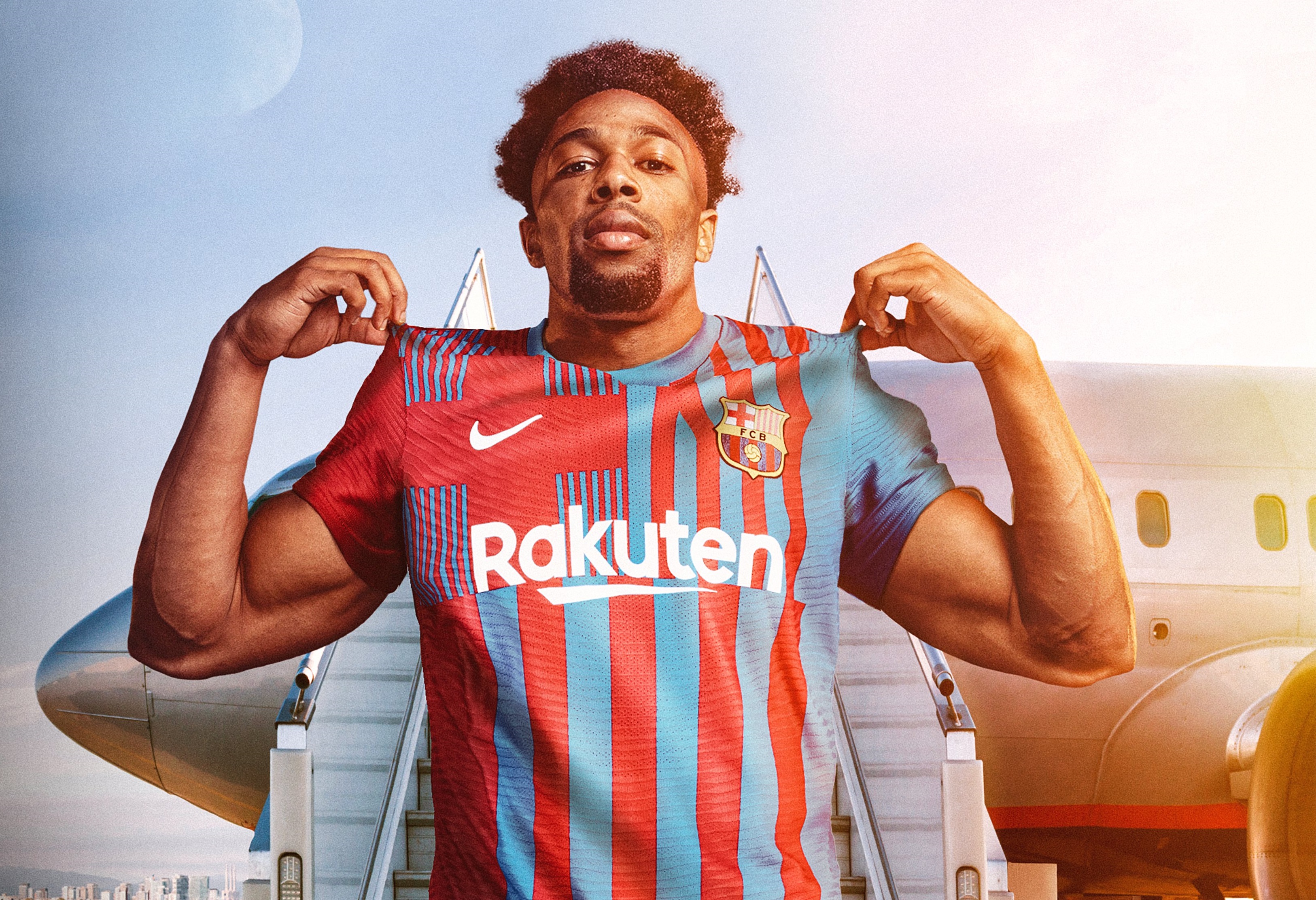 Rekap Bursa Transfer Semalam: Adama Traore Pulang Kampung ke Barcelona