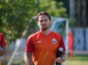 Pelatih Persib Buka Pintu untuk Marc Klok