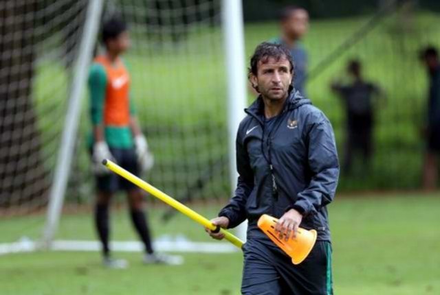 Sop Buntut Jadi Makanan Favorit Luis Milla di Indonesia