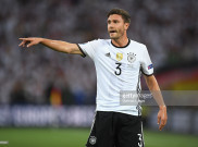 Chelsea Siapkan 20 Juta Pounds Untuk Jonas Hector