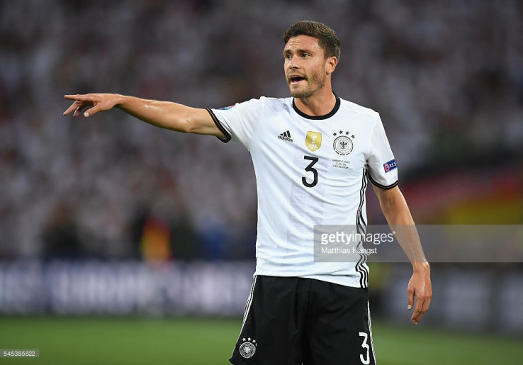 Chelsea Siapkan 20 Juta Pounds Untuk Jonas Hector