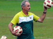 Alfred Riedl Pertanyakan Kualitas Kepemimpinan Wasit Asia