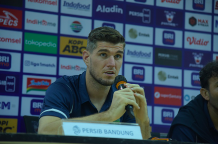 Nick Kuipers Singgung Mental Persib Usai Kalahkan Dewa United FC
