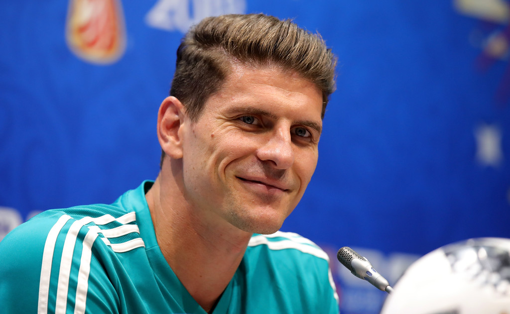 Ikuti Jejak Mesut Ozil, Mario Gomez Gantung Sepatu dari Timnas Jerman