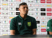 Tak Ada yang Dispesialkan, Bejo Sugiantoro Fair dengan Semua Pemain Persebaya