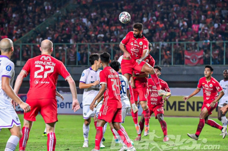 Dua Kemenangan Beruntun Jadi Modal Persija Sambangi Markas Arema FC
