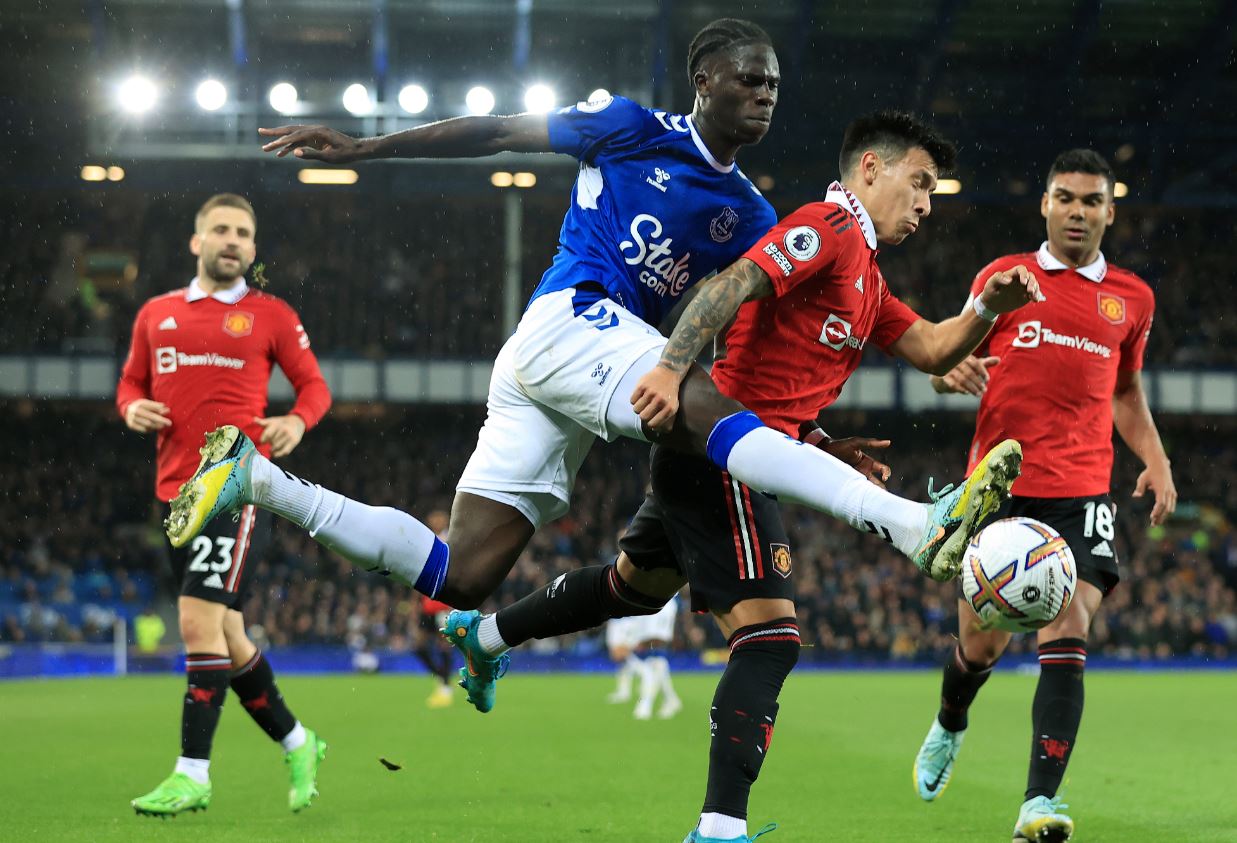 Prediksi dan Statistik Manchester United Vs Everton: Menjaga Momentum Tak Terkalahkan