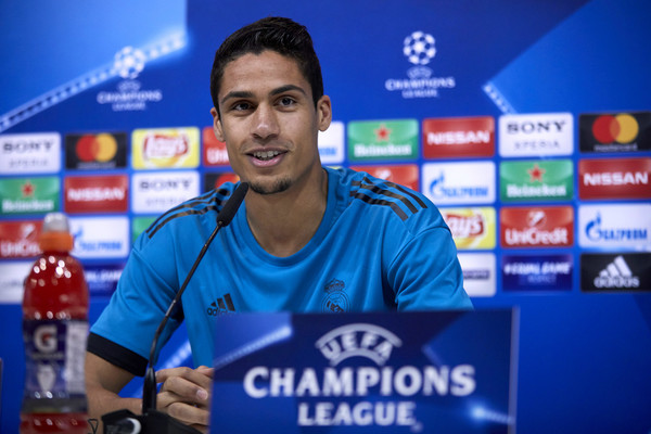 Raphael Varane Sebut Banyak Pihak Ingin Real Madrid Kalah