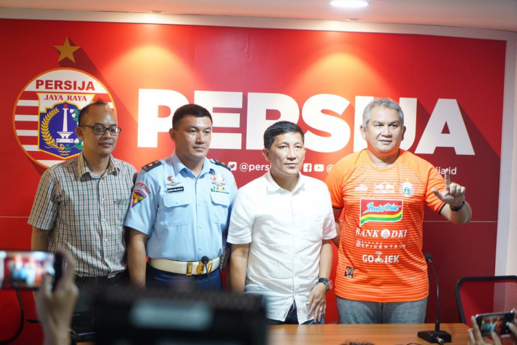 Jelang Persija Vs Persib: Ferry Indrasjarief Minta Jakmania Tak Lakukan Sweeping