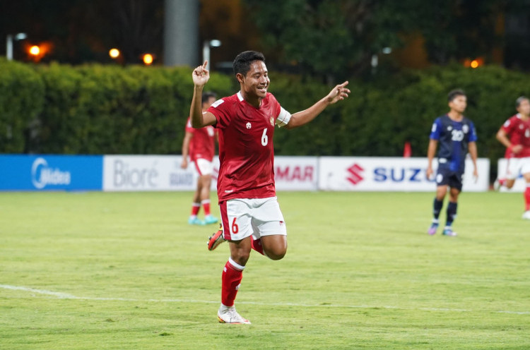 Evan Dimas Dilepas Persik Kediri