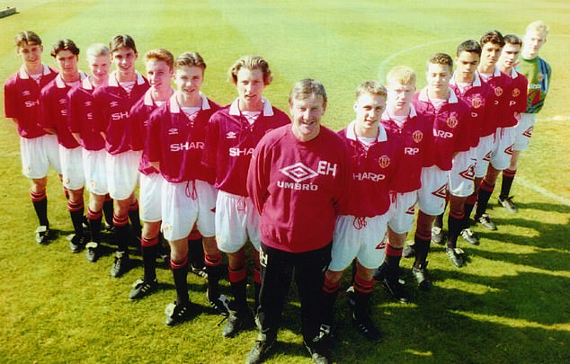 Eric Harrison, Sersan Mayor Sekaligus Sosok Ayah Pembentuk Karakter Generasi 1992 Man United